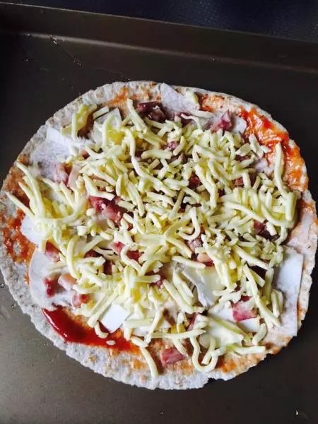 快手披薩……墨西哥薄餅做披薩