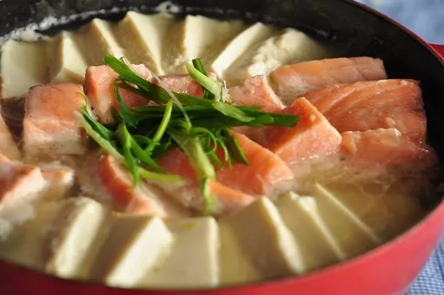 日式三文魚小火鍋