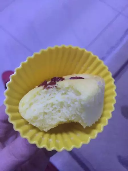 酸奶海綿紙杯蛋糕