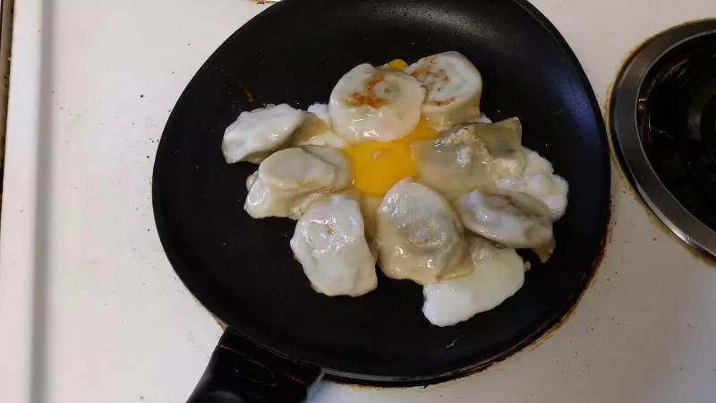 水餃煎蛋