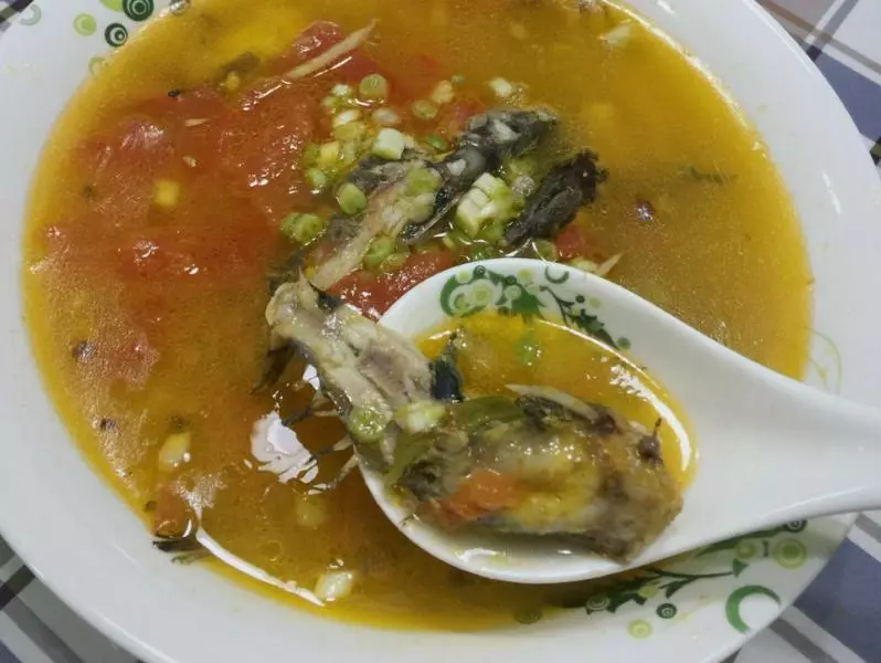 黃骨魚番茄湯