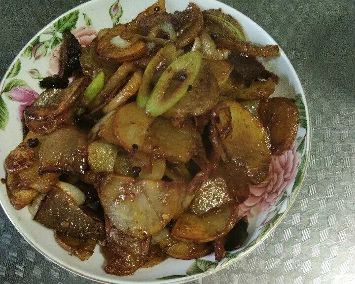 干鍋臘肉土豆片