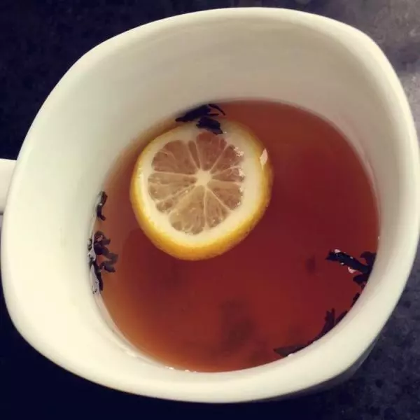 清新蜜桃茶