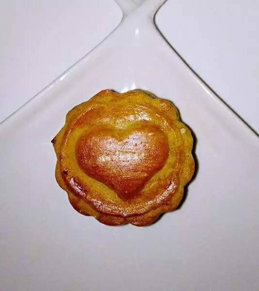 廣式蓮蓉蛋黃月餅（50克/個）