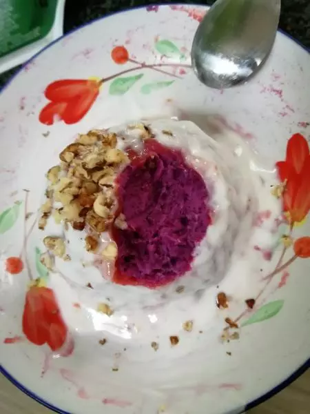 酸奶蓋紫薯