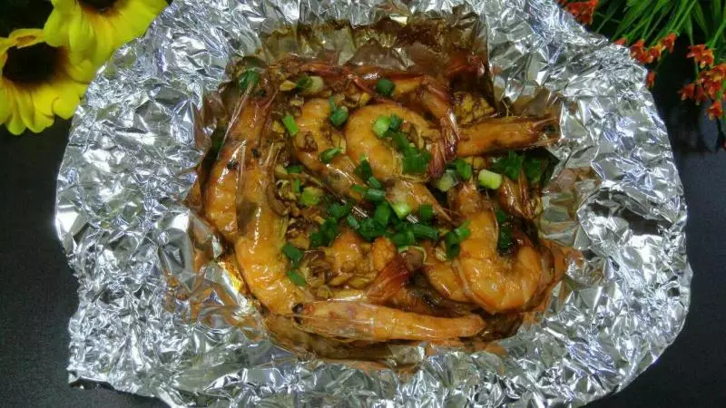 坤博砂鍋蒜蓉烤蝦