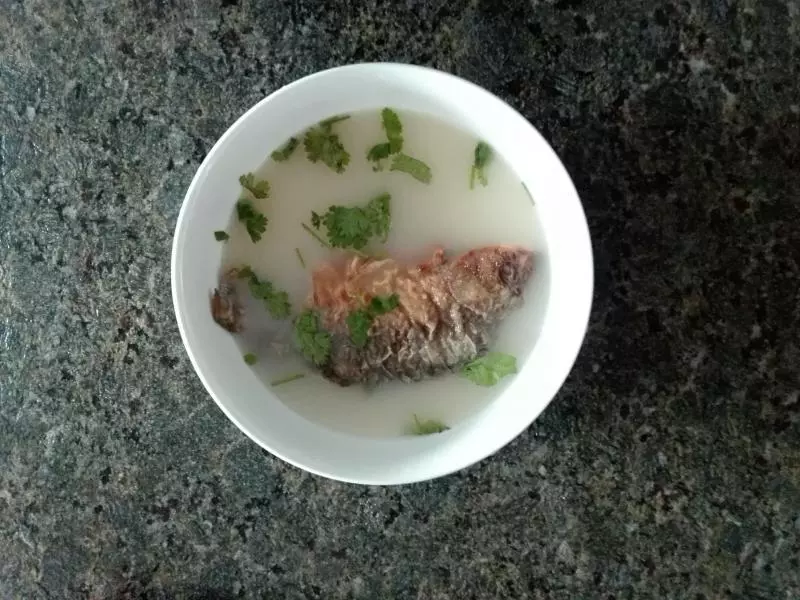 奶白鯽魚湯