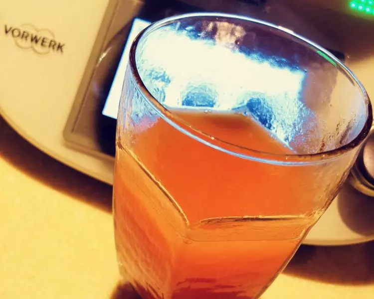 秋日熱飲～蘋果胡蘿蔔汁