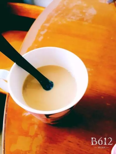 烏龍奶茶 ᶘ ᵒᴥᵒᶅ拿大紅袍煮的格外香