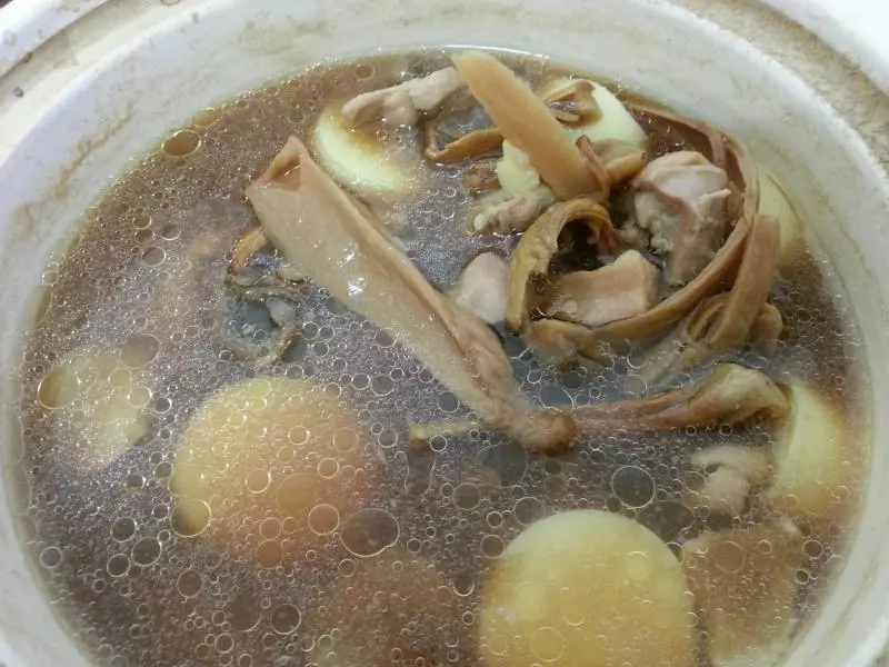 松茸菌雞湯