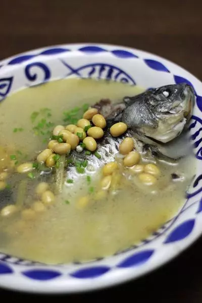 鯽魚黃豆湯