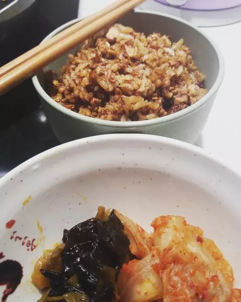 【Ann的留學生活|新手料理】醬油豆腐炒飯/醬油豆花炒飯