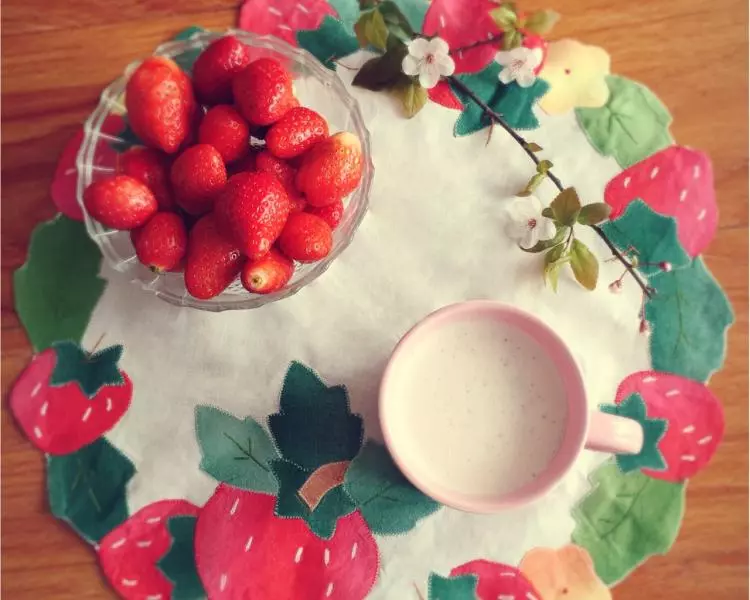 濃郁香甜的草莓奶昔