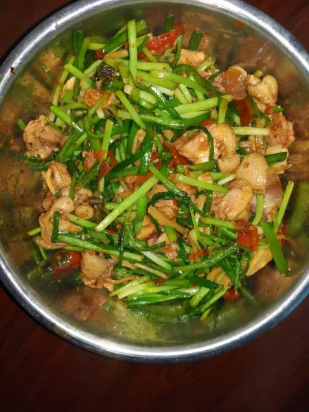 韭菜頭炒鴨肉