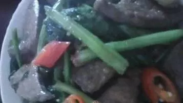 豬肝炒菠菜