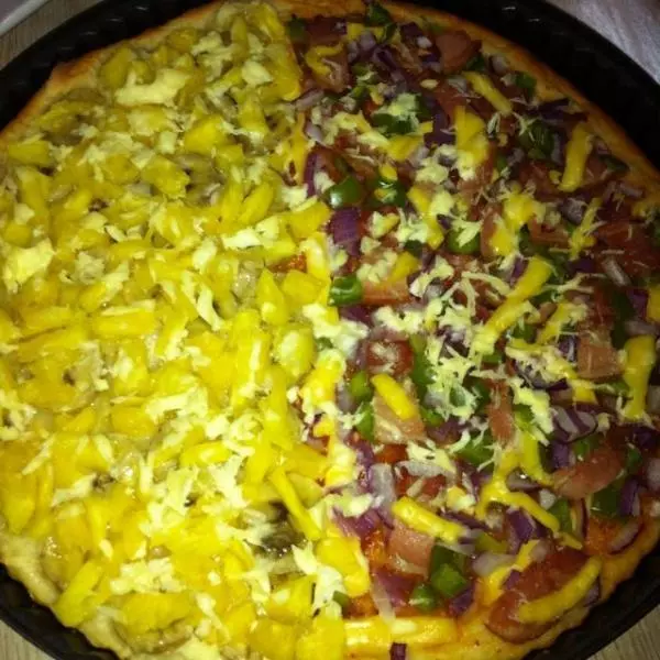培根蔬菜水果二合一披薩