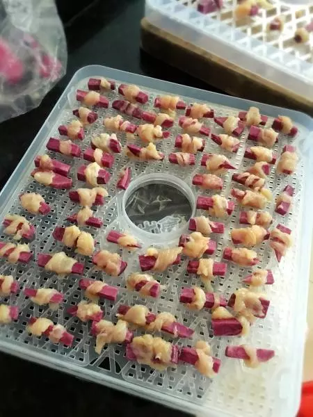 超簡單自製寵物零食-雞肉紫薯卷