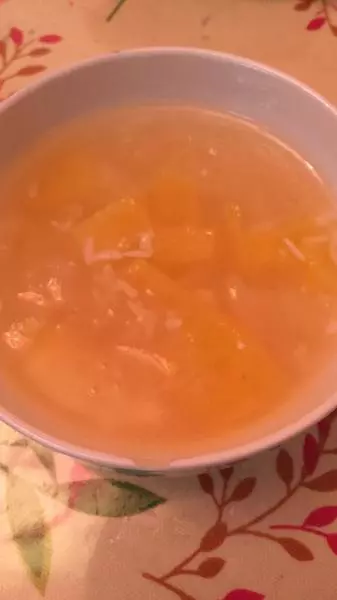 銀耳菠蘿甜湯（電飯鍋版）