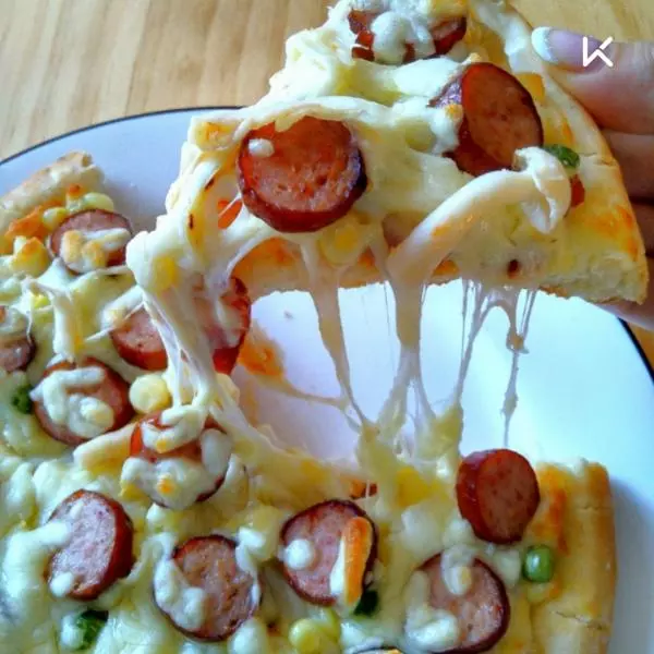 培根蘑菇香腸披薩
