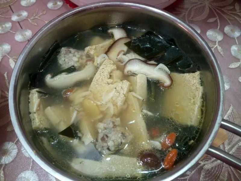 海帶凍豆腐湯