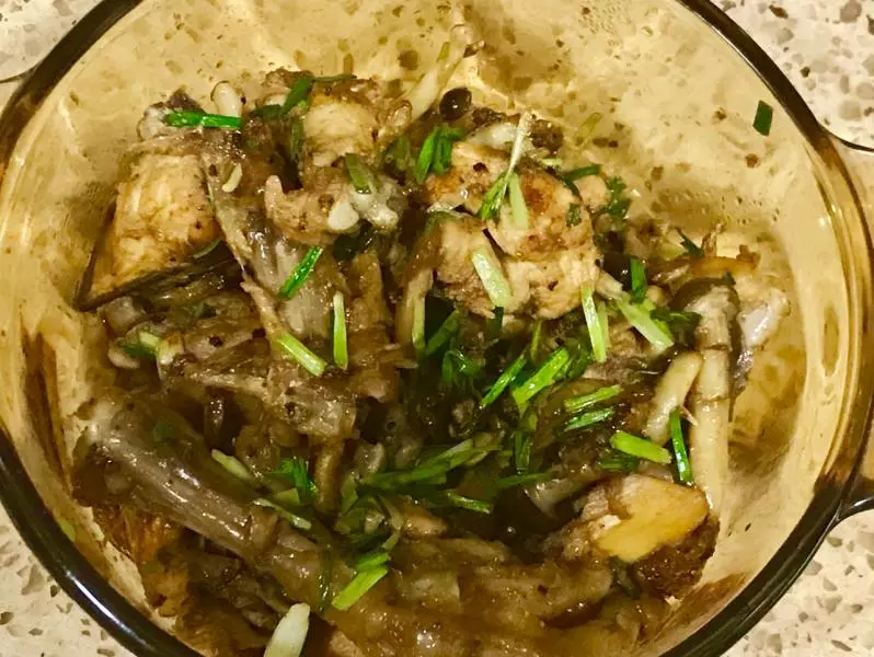 蔥油雞炒海鮮菇