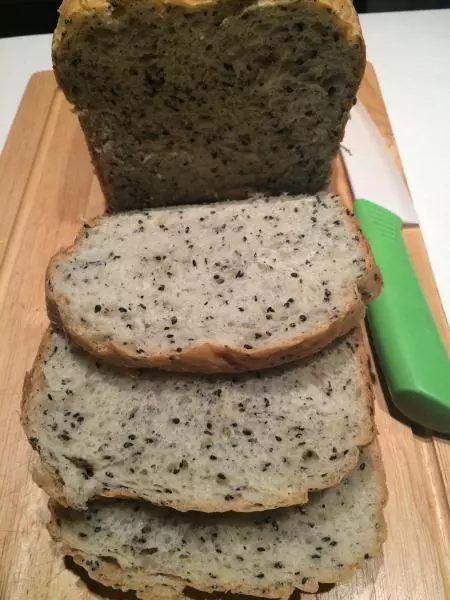黑芝麻鹽麵包(麵包機版)