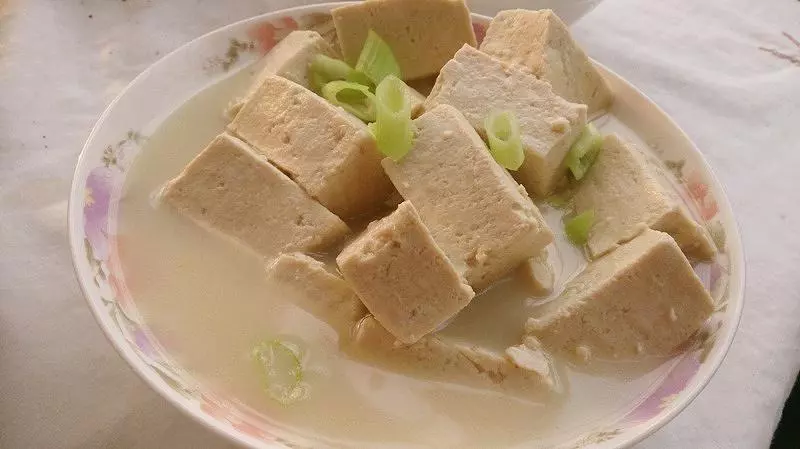 蛤蜊湯燉老豆腐