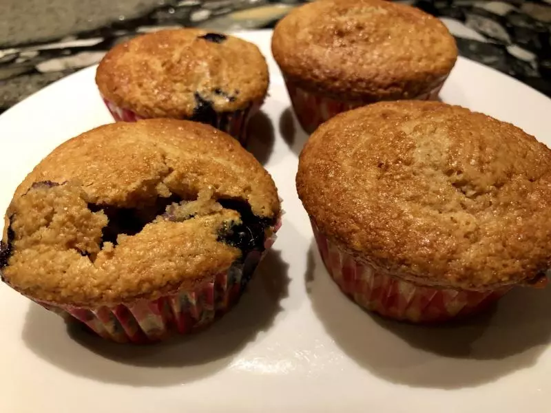 減脂加餐：杏仁燕麥+藍莓/香蕉muffin