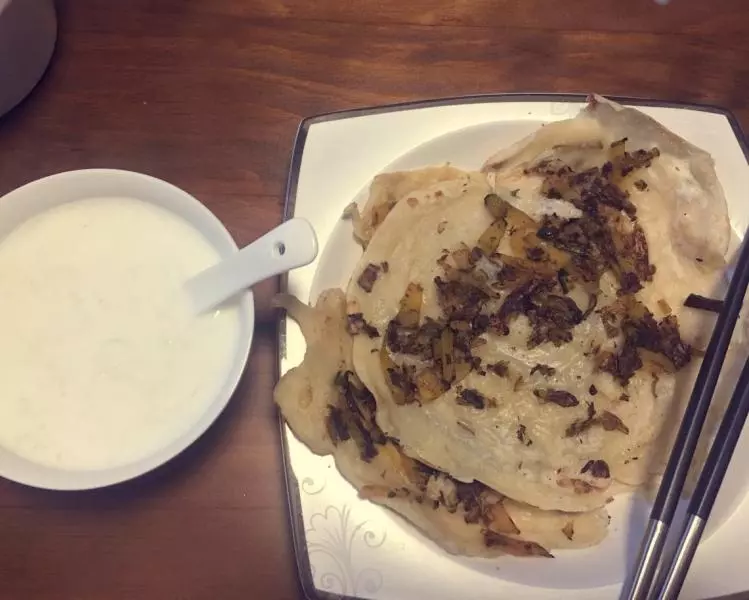 南瓜絲鹹菜餅（麥糊燒）+牛奶燕窩