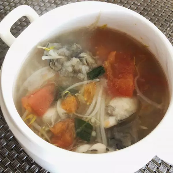 豆芽海蠣湯