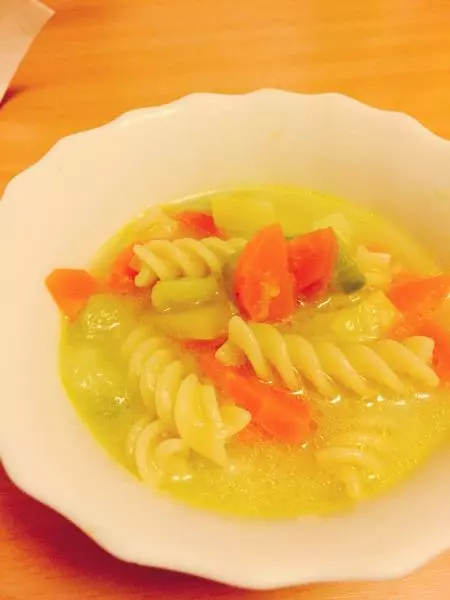 義大利面蔬菜湯