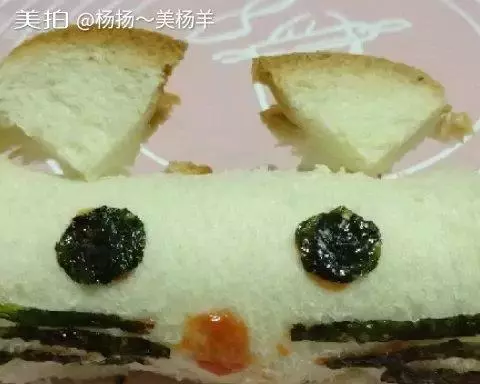 【快手小貓咪三明治】