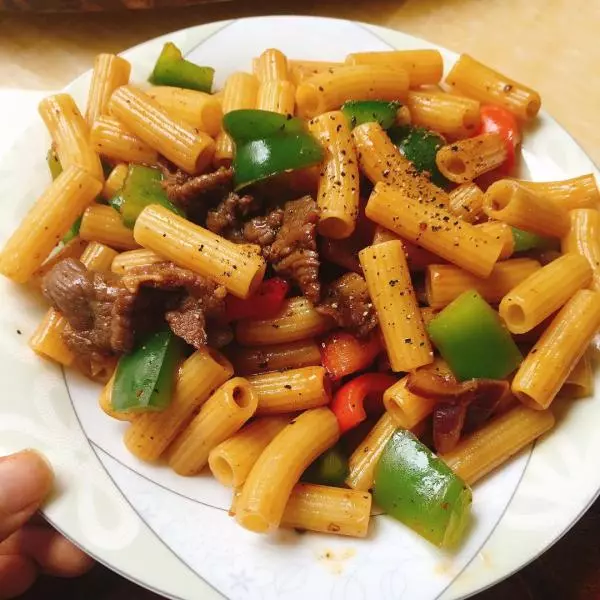 減脂增肌系列--黑椒牛肉通心粉 macaroni with black pepper beef