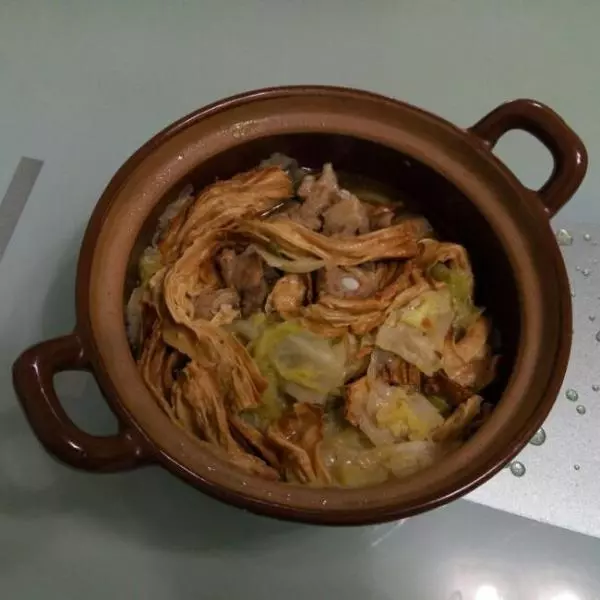 腐竹包菜燉排骨