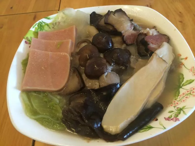 老丁的私房菜－高湯臘肉燉蘑菇