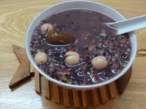 紫糯薏米粥