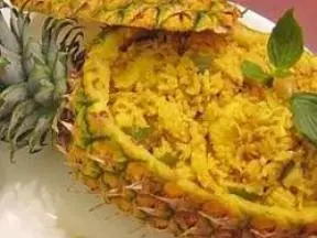 菠蘿海鮮炒飯