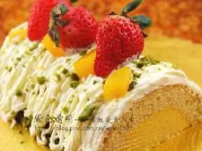 南瓜草莓慕斯蛋糕