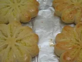 椰蓉花形麵包