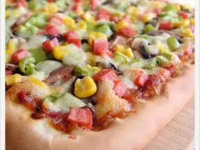 火腿鮮菇披薩