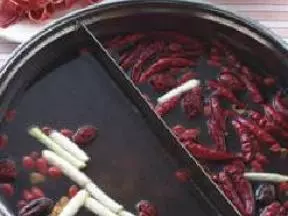 蒙古養生紅白鍋