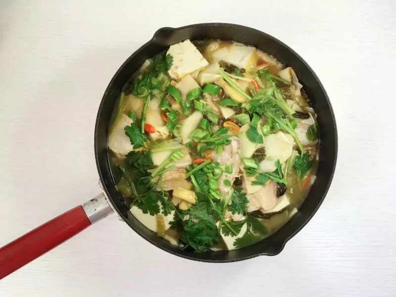 、鮮筍豆腐酸菜魚。