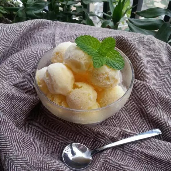 芒果酸奶冰淇淋