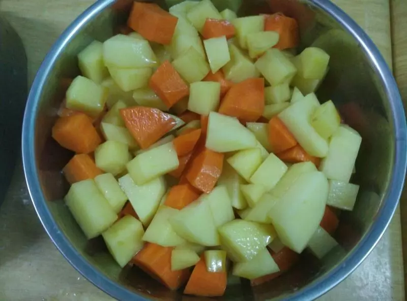 土豆燜胡蘿蔔