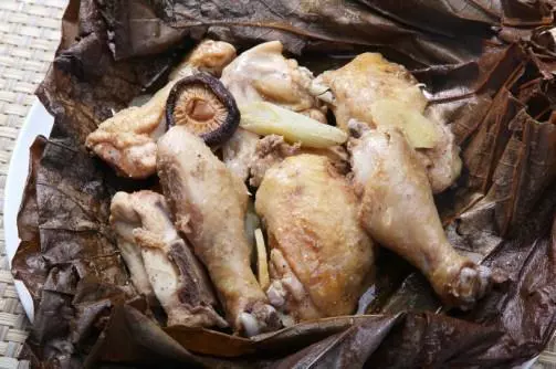 林志鵬自動烹飪鍋蒸美味的荷香雞-捷賽私房菜