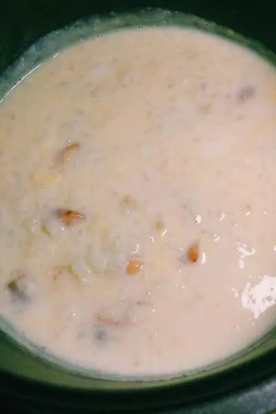 花生燕麥雞蛋牛奶粥(~哈啦花電飯煲宿舍料理~)