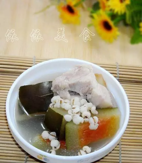 西瓜皮生熟薏米豬踭湯