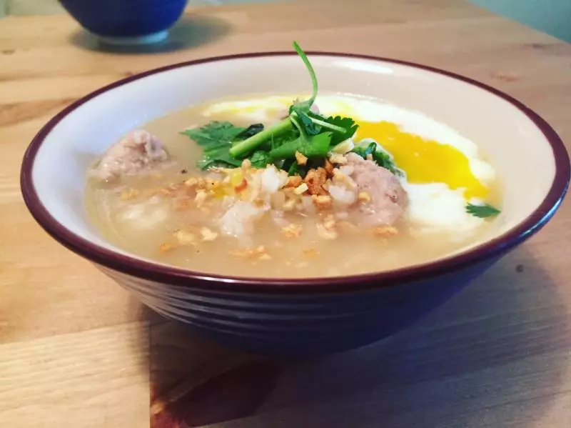 泰式雞肉丸子米湯 Thai rice soup with chicken meatballs