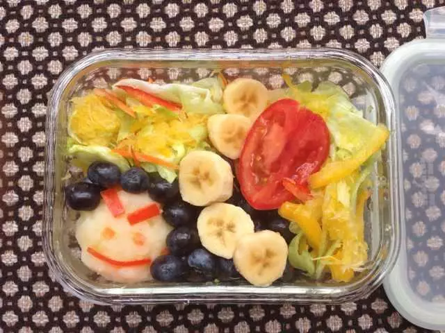 【愛心早餐】橙汁沙拉+水果+土豆泥