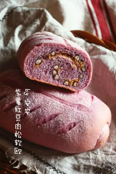 紫薯紅豆肉鬆軟歐
